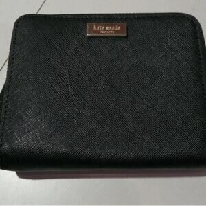 New Kate Spade ♠️ Small Shawn Laurel Way Leather Wallet.